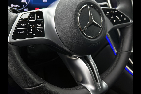 Mercedes-Benz GLC 300 e 4MATIC Plug-In Hybride | Trekhaak | Memory voorstoelen | Stuur en Stoelverwarming | Dode Hoek Ass. | CarPlay | Inclusief 24 maanden MB Certified garantie voor Europa.