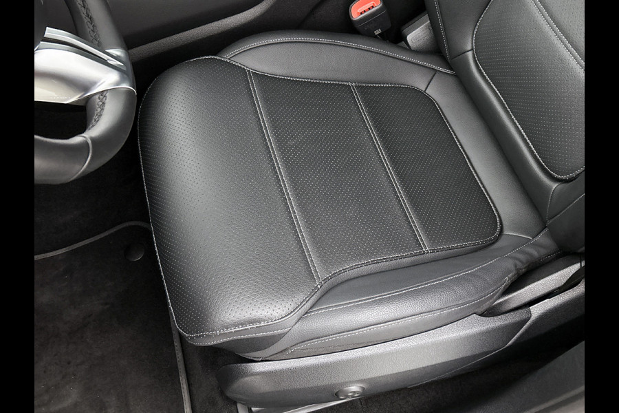 Mercedes-Benz GLC 300 e 4MATIC Plug-In Hybride | Trekhaak | Memory voorstoelen | Stuur en Stoelverwarming | Dode Hoek Ass. | CarPlay | Inclusief 24 maanden MB Certified garantie voor Europa.