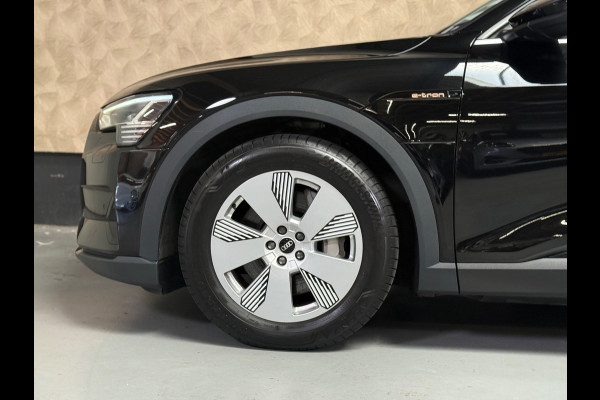 Audi e-tron 55 quattro edition 95 kWh | Parkeersensoren | NAP | Led | Carplay