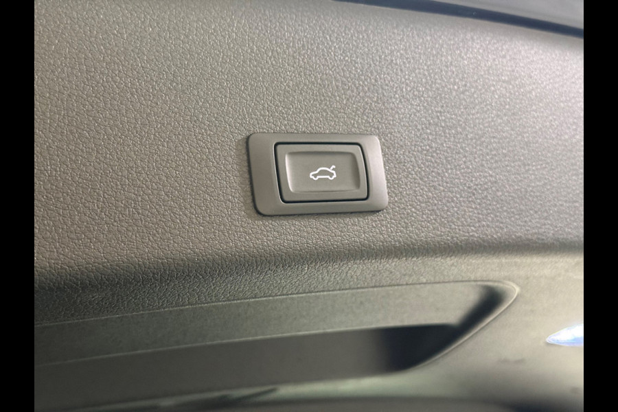 Audi e-tron 55 quattro edition 95 kWh | Parkeersensoren | NAP | Led | Carplay