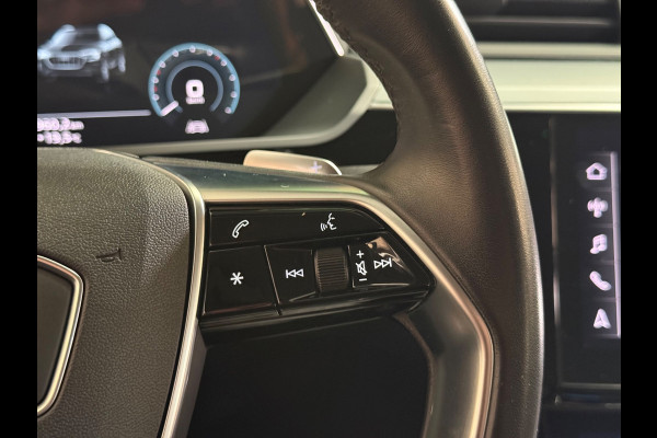 Audi e-tron 55 quattro edition 95 kWh | Parkeersensoren | NAP | Led | Carplay