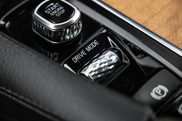 Volvo XC90 2.0 T8 Twin Engine AWD Inscription / 7P / SOH 90%