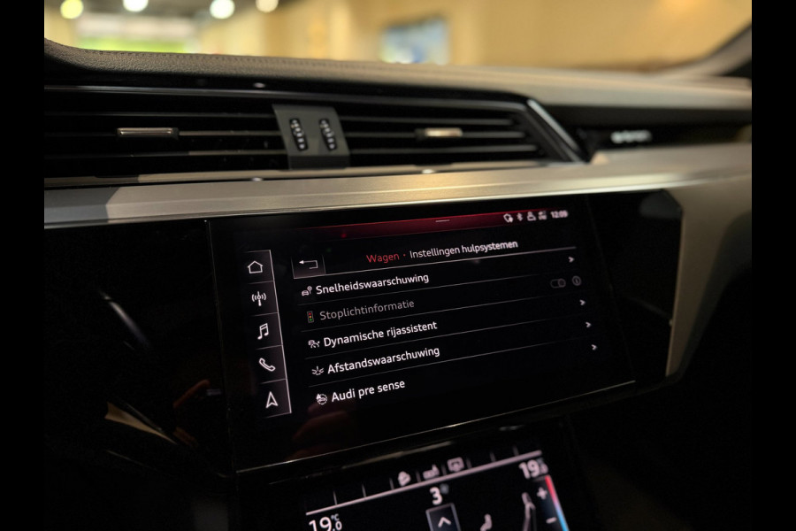 Audi e-tron 50 quattro Black edition|Pano|Matrix|Memory|S line|Keyless|SOH aanwezig|