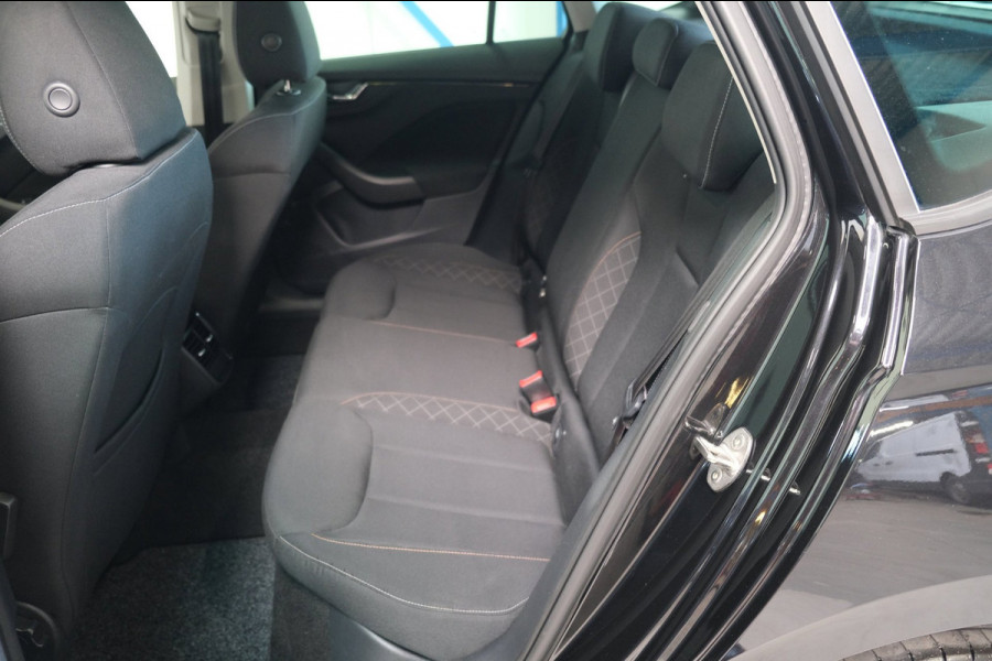 Škoda Kamiq 1.0 TSI Business Edition - N.A.P. Airco, Cruise, PDC, Carplay, Trekhaak.