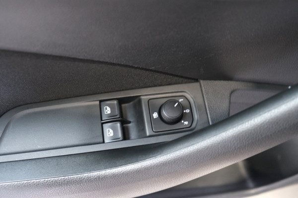 Škoda Kamiq 1.0 TSI Business Edition - N.A.P. Airco, Cruise, PDC, Carplay, Trekhaak.
