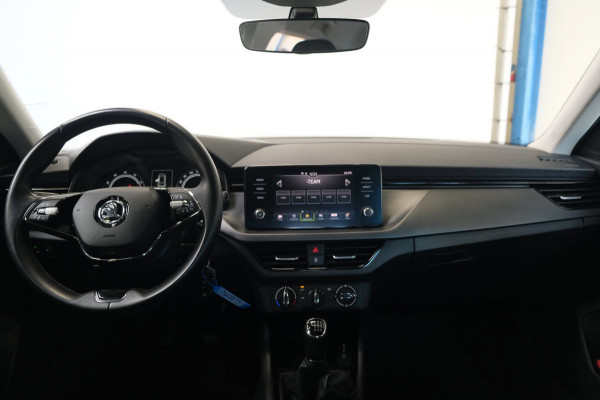 Škoda Kamiq 1.0 TSI Business Edition - N.A.P. Airco, Cruise, PDC, Carplay, Trekhaak.
