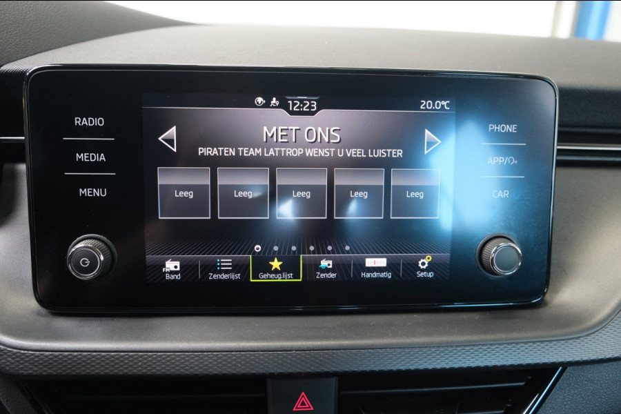 Škoda Kamiq 1.0 TSI Business Edition - N.A.P. Airco, Cruise, PDC, Carplay, Trekhaak.