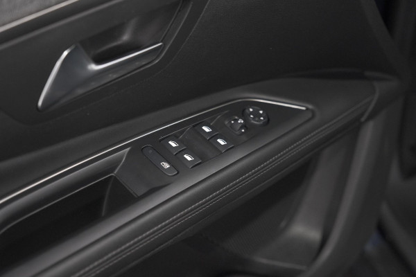 Peugeot 5008 PureTech 130 EAT8 Crossway | Trekhaak | Camera | Navigatie | Apple Carplay