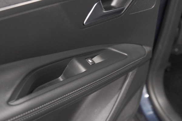 Peugeot 5008 PureTech 130 EAT8 Crossway | Trekhaak | Camera | Navigatie | Apple Carplay