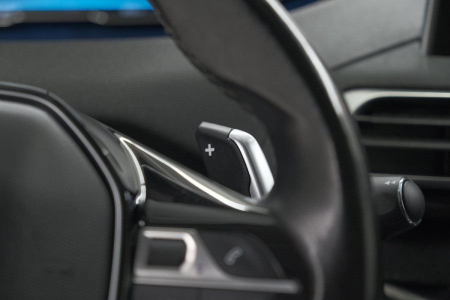 Peugeot 5008 PureTech 130 EAT8 Crossway | Trekhaak | Camera | Navigatie | Apple Carplay