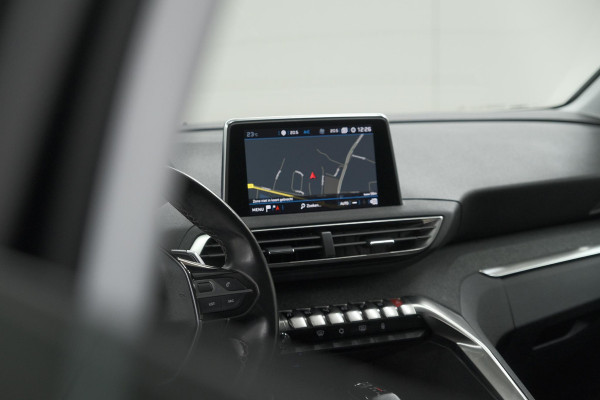 Peugeot 5008 PureTech 130 EAT8 Crossway | Trekhaak | Camera | Navigatie | Apple Carplay
