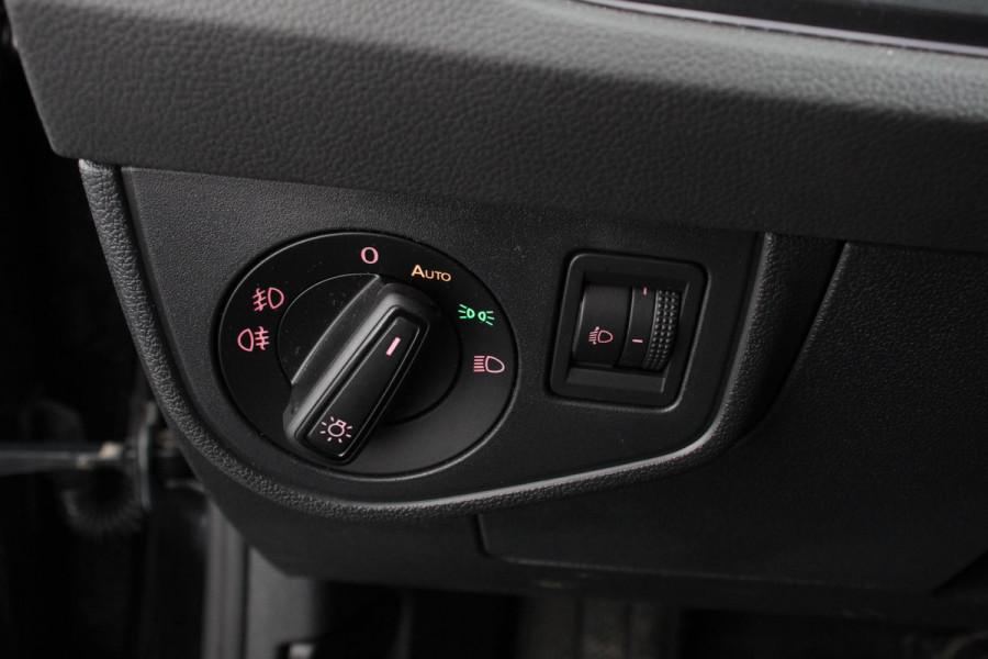 Volkswagen Polo 1.0 TSI 116pk DSG Highline Apple Carplay/Android Auto Adaptive cruise control Parkeersensoren Verwarmde voorstoelen Afneembare trekhaak