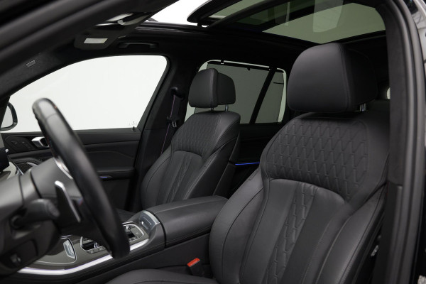 BMW X5 M60i xDrive |Pano|SkyLounge|Carbon|Massage|
