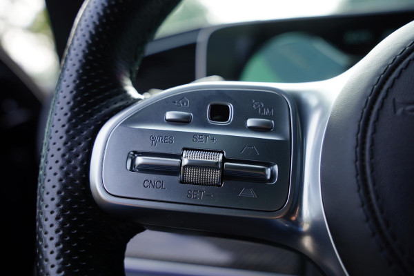 Mercedes-Benz GLS 63 AMG 4-Matic+ / Manufaktur / AMG Ride Control + / Burmester / Panoramadak