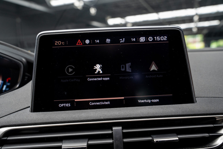 Peugeot 3008 1.2 PureT. GT Line Panodak Navi Camera Climate PDC Stoelverwarming Keyless Entry & Go Cruise C. LM velgen Afneembaar trekhaak