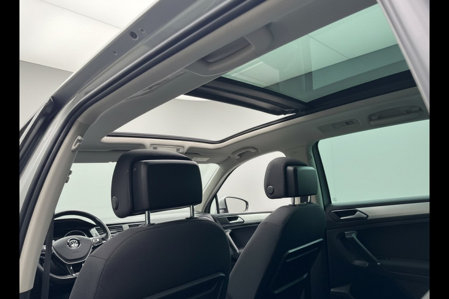 Volkswagen Tiguan 1.4 TSI 150PK ACT DSG COMFORTLINE PANORAMADAK/CARPLAY/TREKHAAK