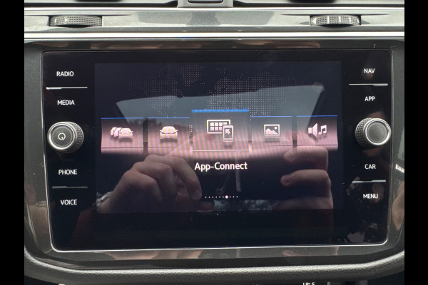 Volkswagen Tiguan 1.4 TSI 150PK ACT DSG COMFORTLINE PANORAMADAK/CARPLAY/TREKHAAK