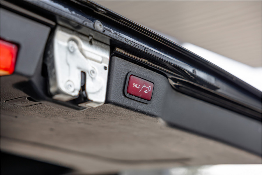 Mercedes-Benz V-Klasse 300d Lang | AMG | Memory seats | Stoelventilatie | 360 Camera | ACC | CarPlay | Navigatie | Lederen bekleding | DAB | Dodehoek | Trekhaak | Nieuwe APK | 2-Zitter | Enkel cabine