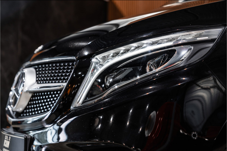 Mercedes-Benz V-Klasse 300d Lang | AMG | Memory seats | Stoelventilatie | 360 Camera | ACC | CarPlay | Navigatie | Lederen bekleding | DAB | Dodehoek | Trekhaak | Nieuwe APK | 2-Zitter | Enkel cabine