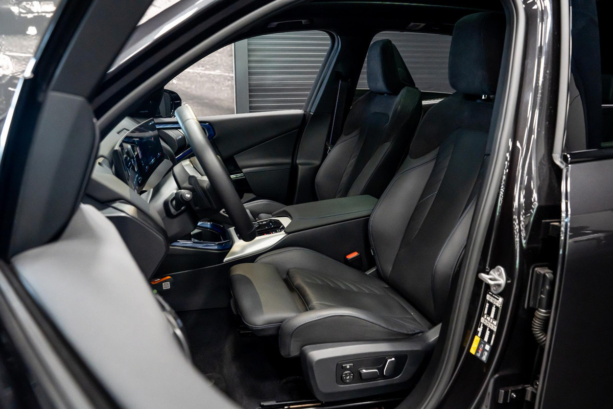 BMW X3 30e xDrive *M-Sport Pro / Panorama / Stoelventilatie / Harman-Kardon / Surround-View / Keyless-Entry*