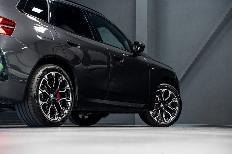 BMW X3 30e xDrive *M-Sport Pro / Panorama / Stoelventilatie / Harman-Kardon / Surround-View / Keyless-Entry*