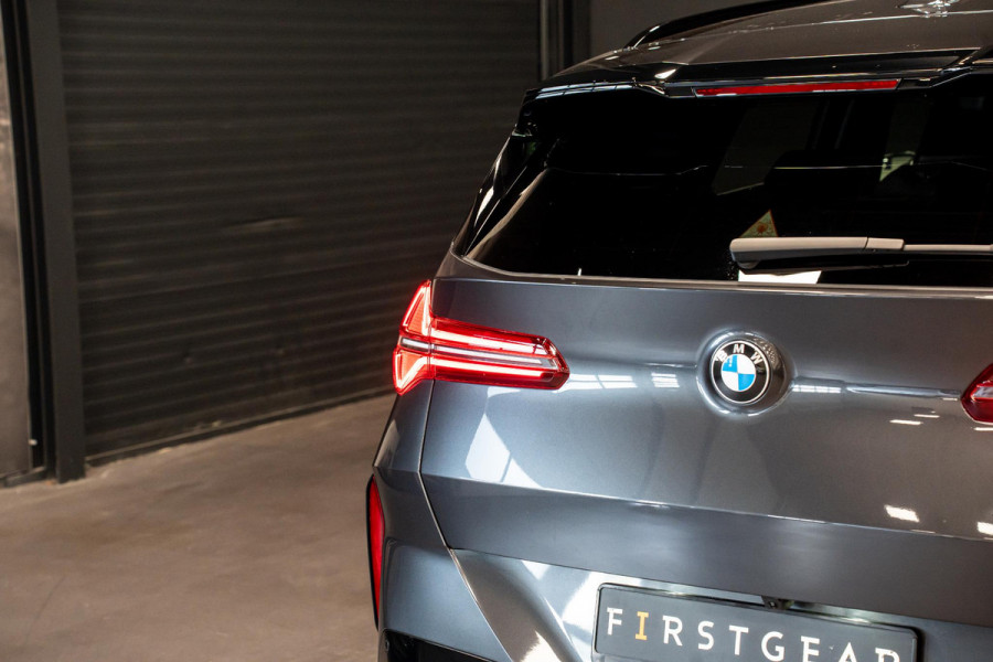 BMW X3 30e xDrive *M-Sport Pro / Panorama / Stoelventilatie / Harman-Kardon / Surround-View / Keyless-Entry*