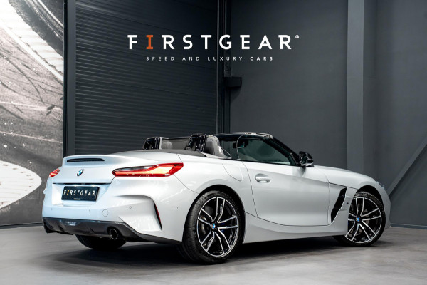 BMW Z4 Roadster sDrive30i High Executive *M-Sport / Harman-Kardon / HUD / Aerodynamica-Pakket / M-Sportstoelen / Sport-chassis*