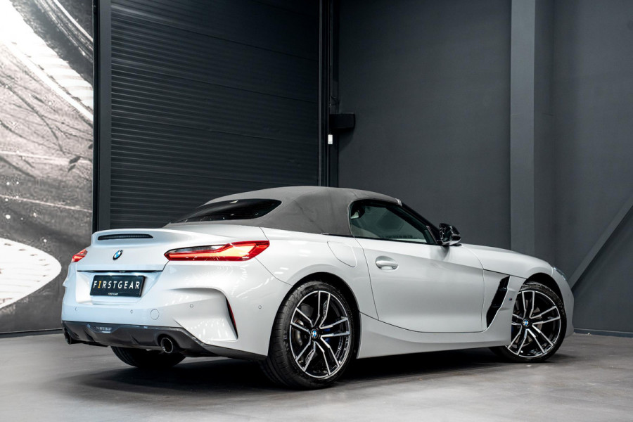 BMW Z4 Roadster sDrive30i High Executive *M-Sport / Harman-Kardon / HUD / Aerodynamica-Pakket / M-Sportstoelen / Sport-chassis*