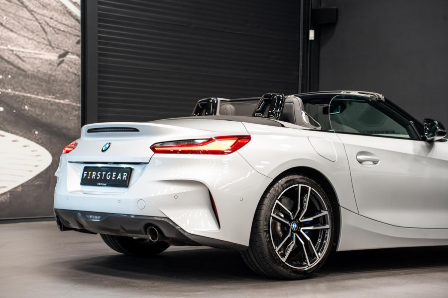 BMW Z4 Roadster sDrive30i High Executive *M-Sport / Harman-Kardon / HUD / Aerodynamica-Pakket / M-Sportstoelen / Sport-chassis*