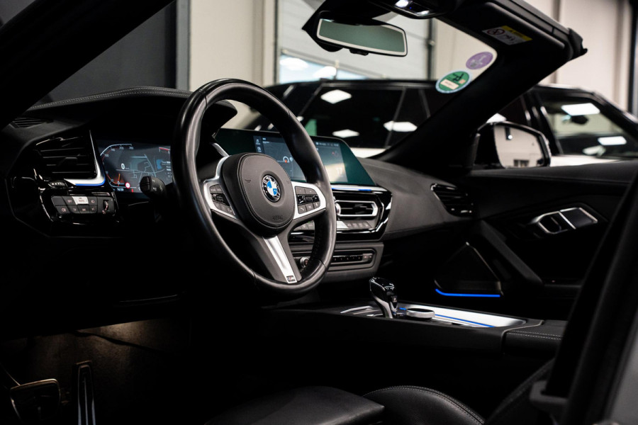 BMW Z4 Roadster sDrive30i High Executive *M-Sport / Harman-Kardon / HUD / Aerodynamica-Pakket / M-Sportstoelen / Sport-chassis*