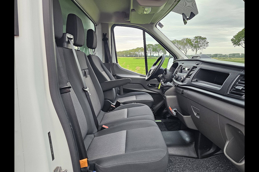 Ford Transit 350 2.0 TDCI Ambiente Skeletal Airco, Oh-historie, Laadklep, Zijdeur, Spoiler, Lat-om-Lat Betimmerd, NAP, Euro6,
