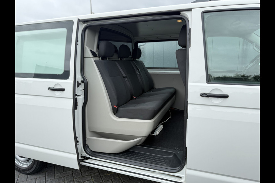 Volkswagen Transporter 2.0 TDI / L2H1 / DUBBELE CABINE / TREKHAAK / 1e EIG. / CRUISE / AIRCO / ISOFIX