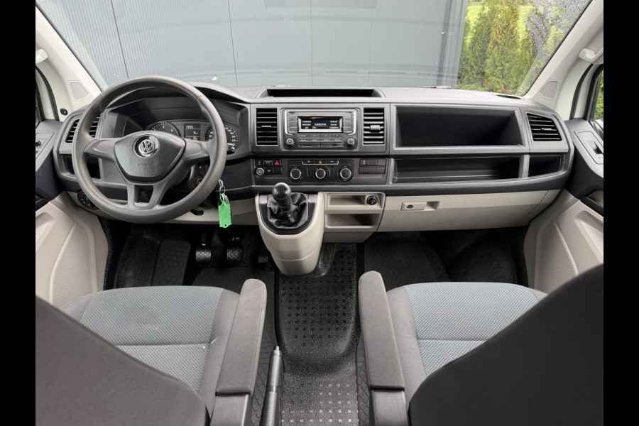 Volkswagen Transporter 2.0 TDI / L2H1 / DUBBELE CABINE / TREKHAAK / 1e EIG. / CRUISE / AIRCO / ISOFIX