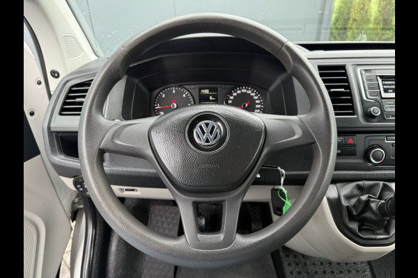 Volkswagen Transporter 2.0 TDI / L2H1 / DUBBELE CABINE / TREKHAAK / 1e EIG. / CRUISE / AIRCO / ISOFIX