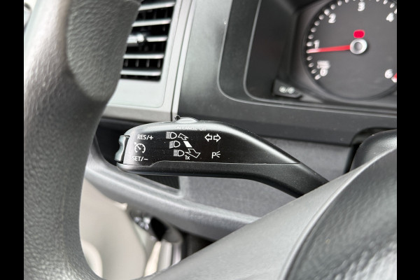 Volkswagen Transporter 2.0 TDI / L2H1 / DUBBELE CABINE / TREKHAAK / 1e EIG. / CRUISE / AIRCO / ISOFIX