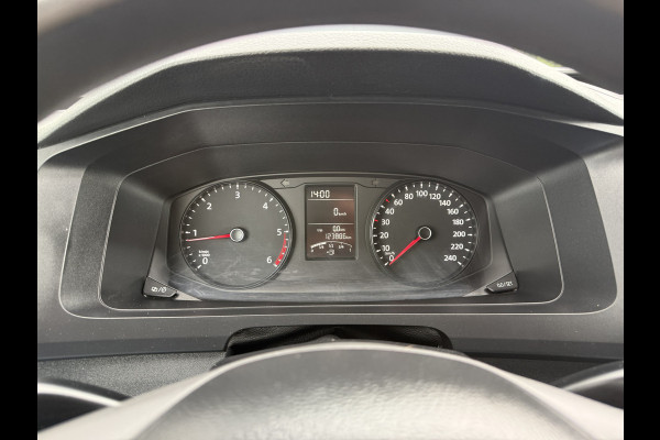 Volkswagen Transporter 2.0 TDI / L2H1 / DUBBELE CABINE / TREKHAAK / 1e EIG. / CRUISE / AIRCO / ISOFIX