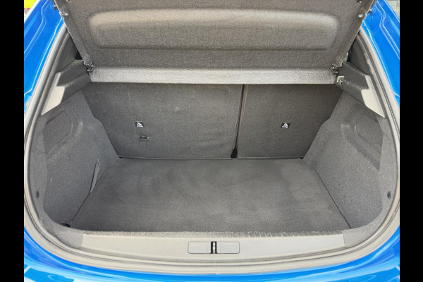 Peugeot 208 1.2 PureTech GT AUT |ACC|Carplay|Cam|Stoelverw|Sfeer|Verigo Blue
