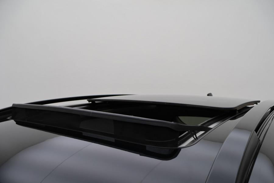 Lynk & Co 01 1.5 360° Camera, Panoramadak, Apple Carplay, ACC, Keyless, LED, 20''