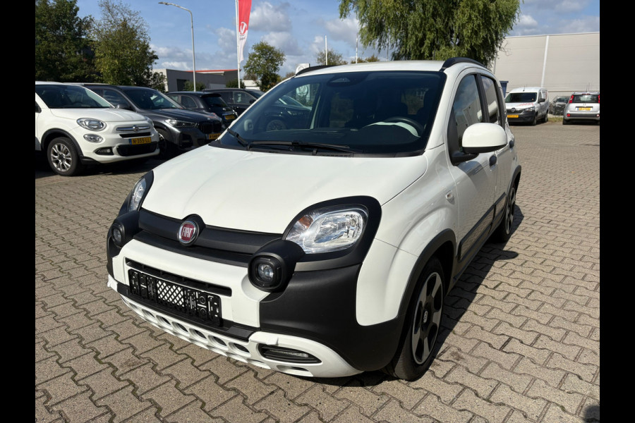 Fiat Panda 1.0 Hybrid Pandina (BOVAG/RIJKLAARPRIJS)