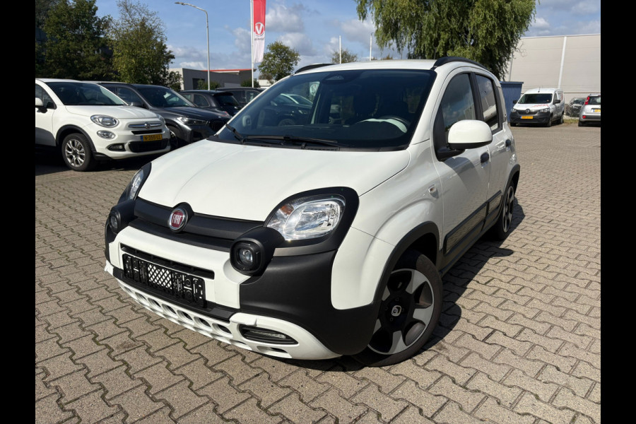 Fiat Panda 1.0 Hybrid Pandina (BOVAG/RIJKLAARPRIJS)