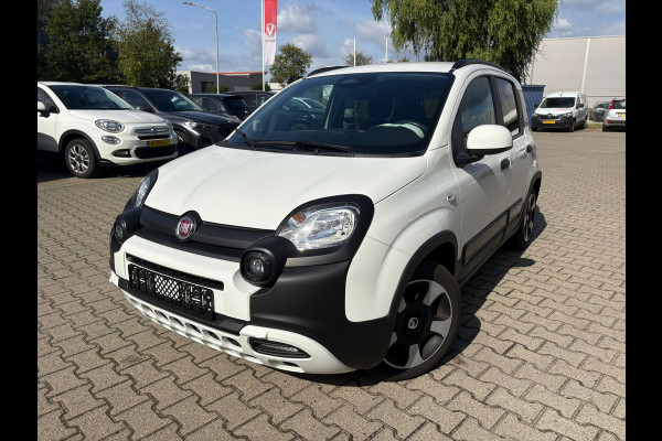 Fiat Panda 1.0 Hybrid Pandina (BOVAG/RIJKLAARPRIJS)