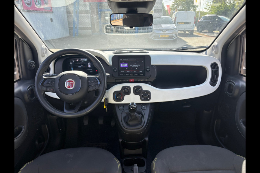 Fiat Panda 1.0 Hybrid Pandina (BOVAG/RIJKLAARPRIJS)