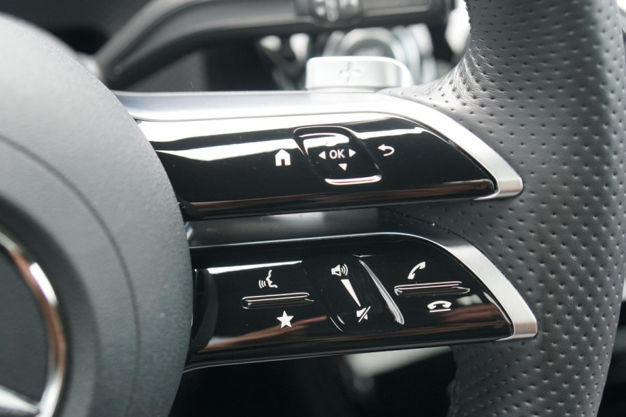 Mercedes-Benz CLA-Klasse Shooting Brake AMG Facelift *INCL. BTW* + BURMESTER / HEAD-UP / PANO / 360 CAMERA / MEMORY