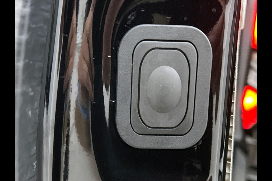 Ford Transit Custom 320 2.0 TDCI L2H1 Limited Automaat Airco Navigatie Cruise control Trekhaak