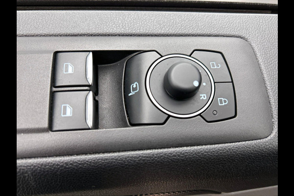 Ford Transit Custom 320 2.0 TDCI L2H1 Limited Automaat Airco Navigatie Cruise control Trekhaak