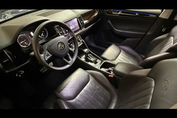 Škoda Kodiaq 1.5 TSI Sportline Business ACT Laurin & Klement| Sfeerverlichting | Camera | Carplay | Pano | Stoelverwarming