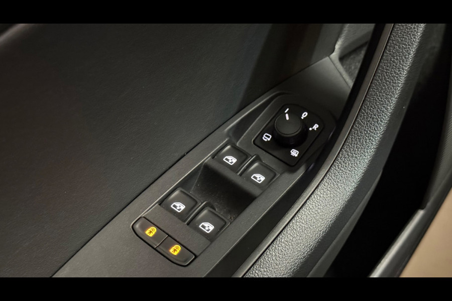 Škoda Kodiaq 1.5 TSI Sportline Business ACT Laurin & Klement| Sfeerverlichting | Camera | Carplay | Pano | Stoelverwarming
