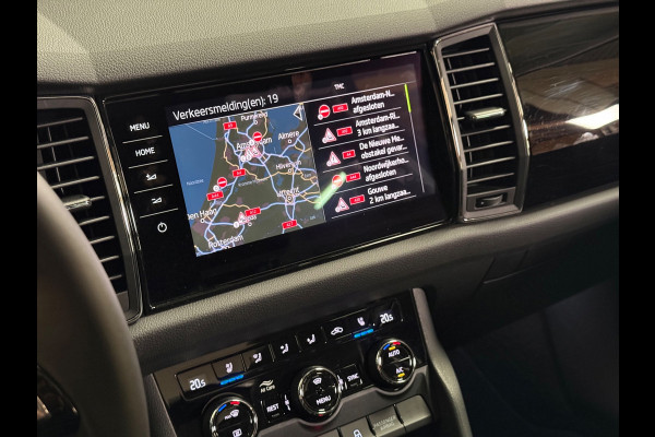 Škoda Kodiaq 1.5 TSI Sportline Business ACT Laurin & Klement| Sfeerverlichting | Camera | Carplay | Pano | Stoelverwarming