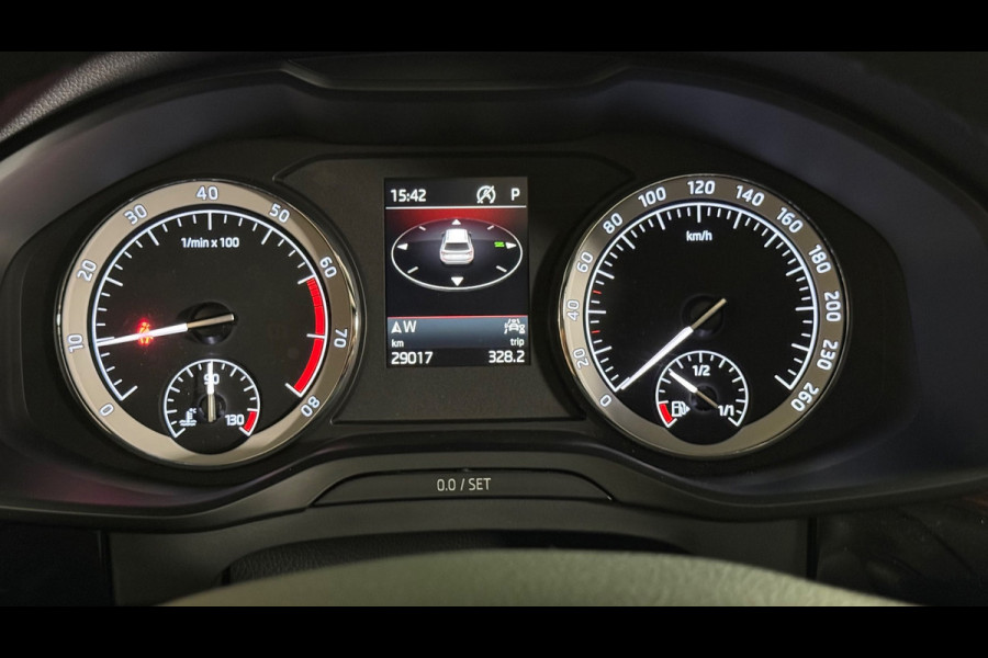 Škoda Kodiaq 1.5 TSI Sportline Business ACT Laurin & Klement| Sfeerverlichting | Camera | Carplay | Pano | Stoelverwarming