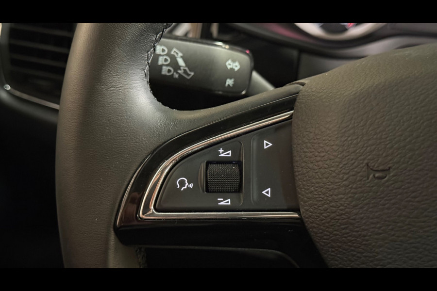 Škoda Kodiaq 1.5 TSI Sportline Business ACT Laurin & Klement| Sfeerverlichting | Camera | Carplay | Pano | Stoelverwarming